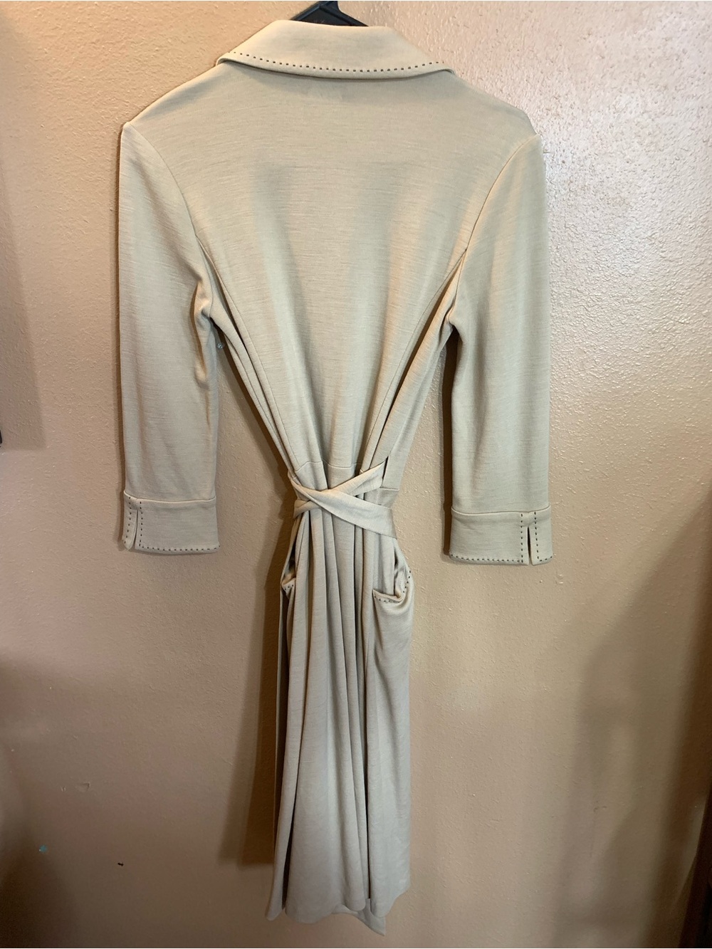 Diane von Furstenberg Camel Wrap Dress with Stitch Collar Detail - Size 6 - Picture 2 of 13